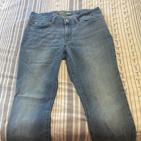 Lee Curvyfit Bootcut jeans - Picture 2 of 4